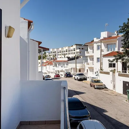 Lägenhet Sunny Rooftop 3br